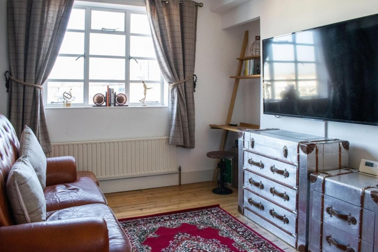 Beautifully Decorated Contemporary 2 Bedroom Flat Londýn Exteriér fotografie