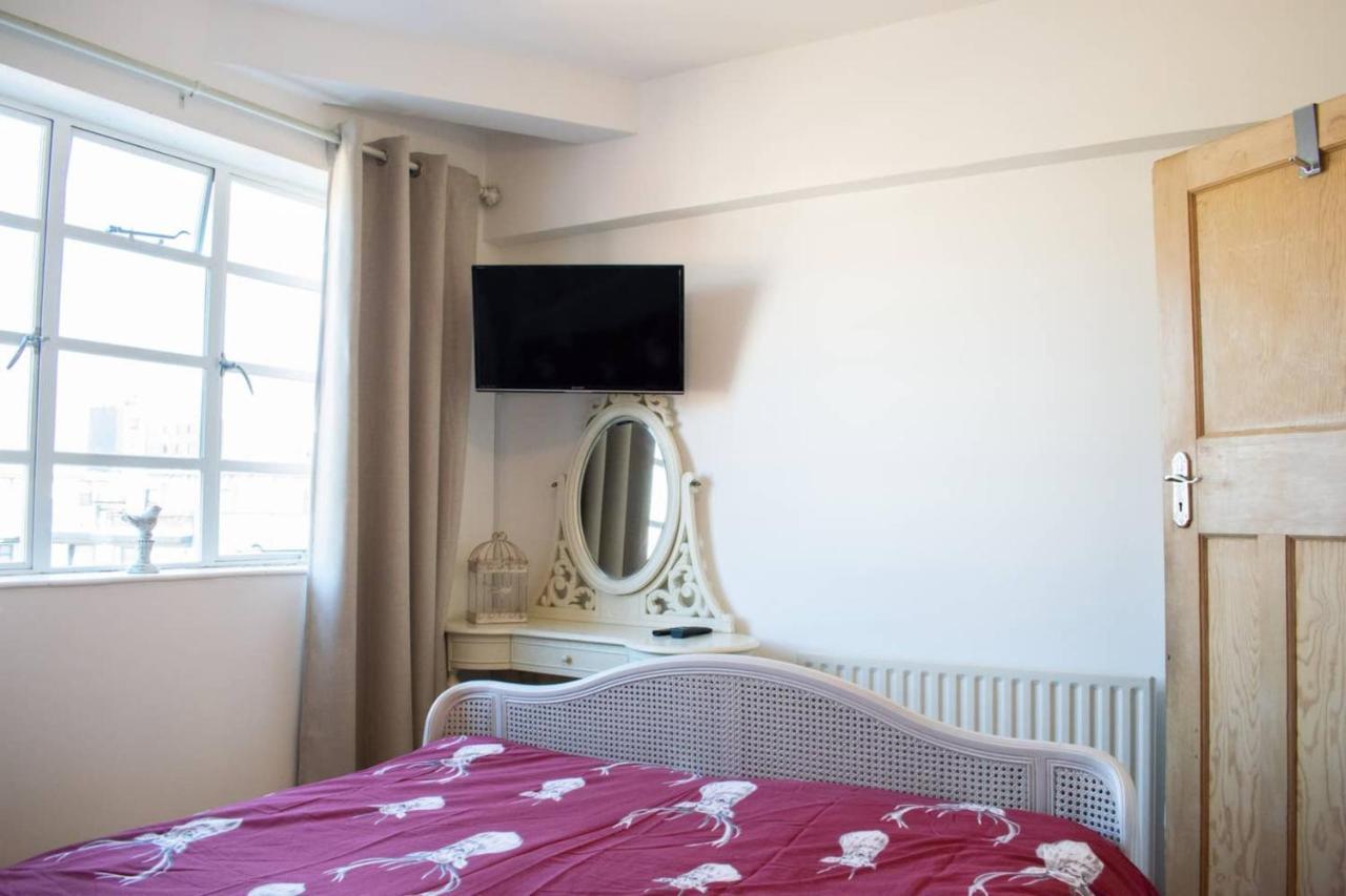 Beautifully Decorated Contemporary 2 Bedroom Flat Londýn Exteriér fotografie